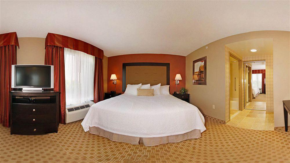Hampton Inn & Suites Herndon-Reston Eksteriør billede