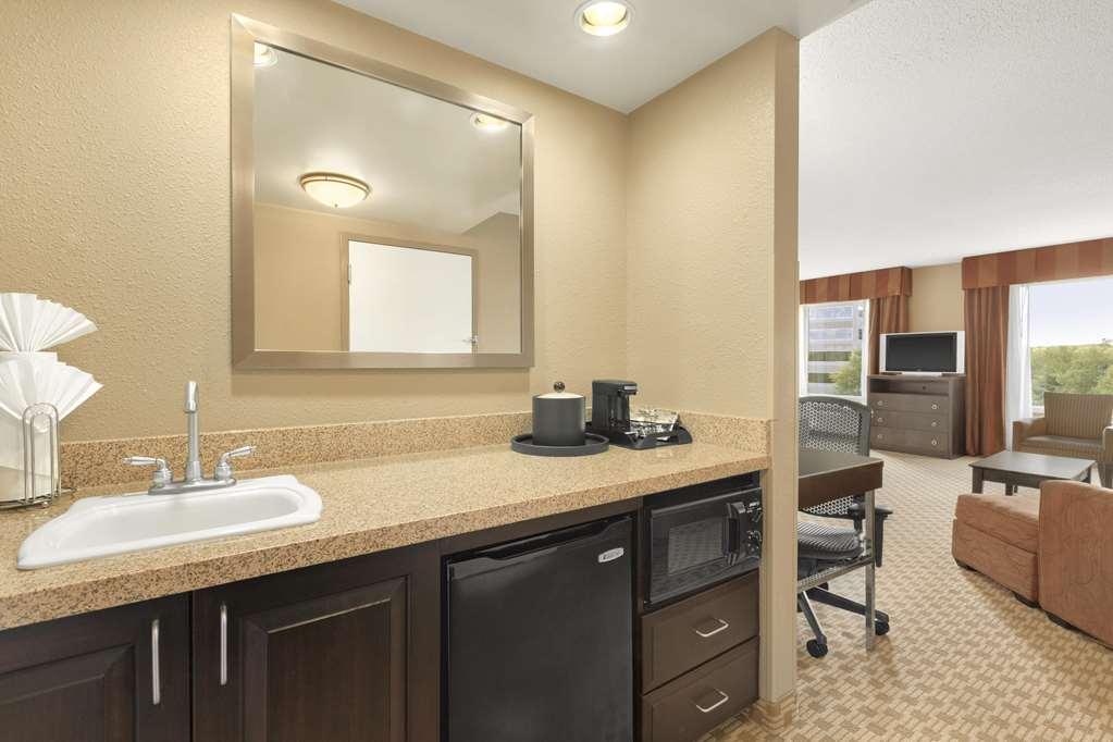 Hampton Inn & Suites Herndon-Reston Værelse billede
