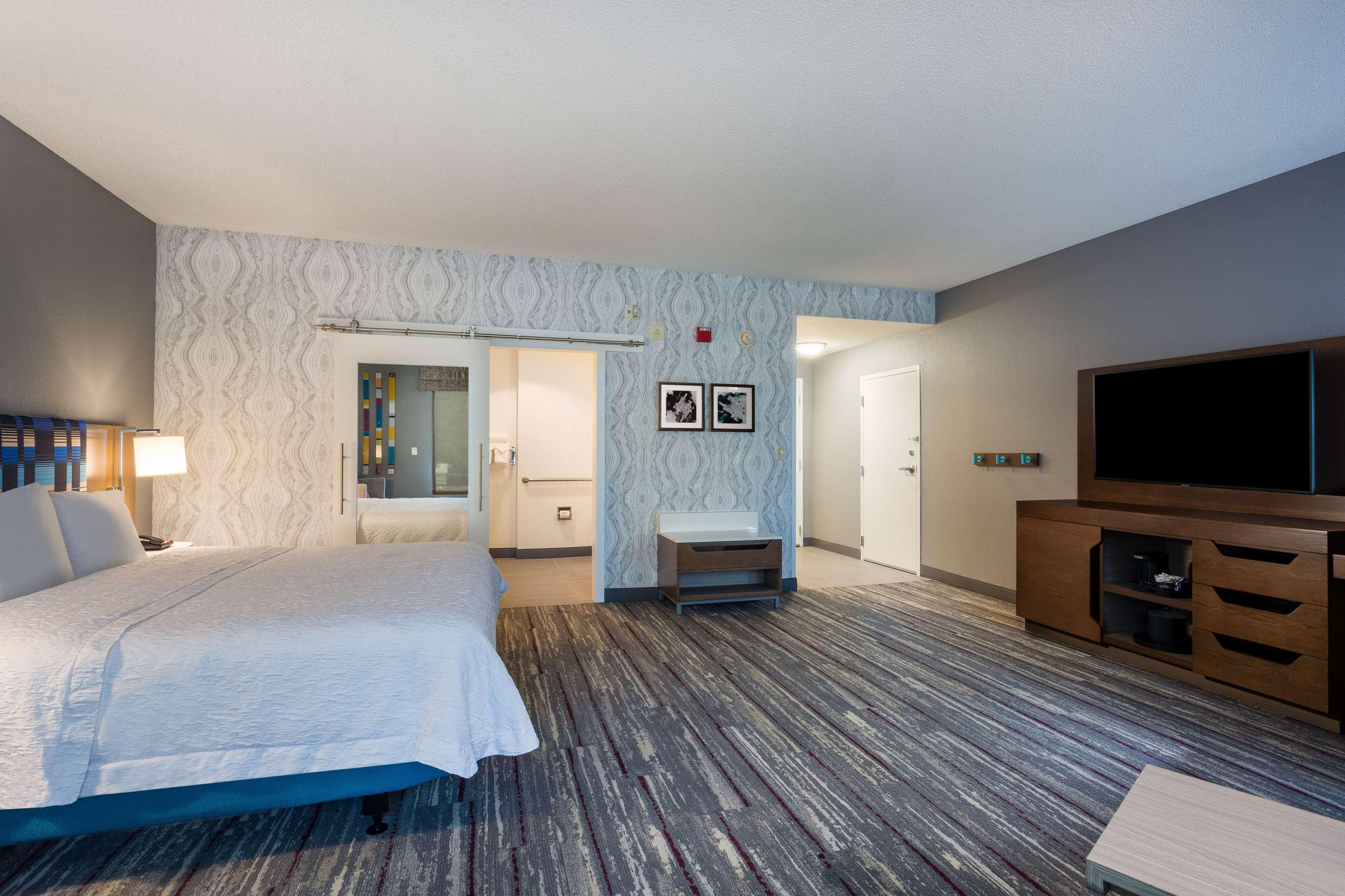 Hampton Inn & Suites Herndon-Reston Eksteriør billede