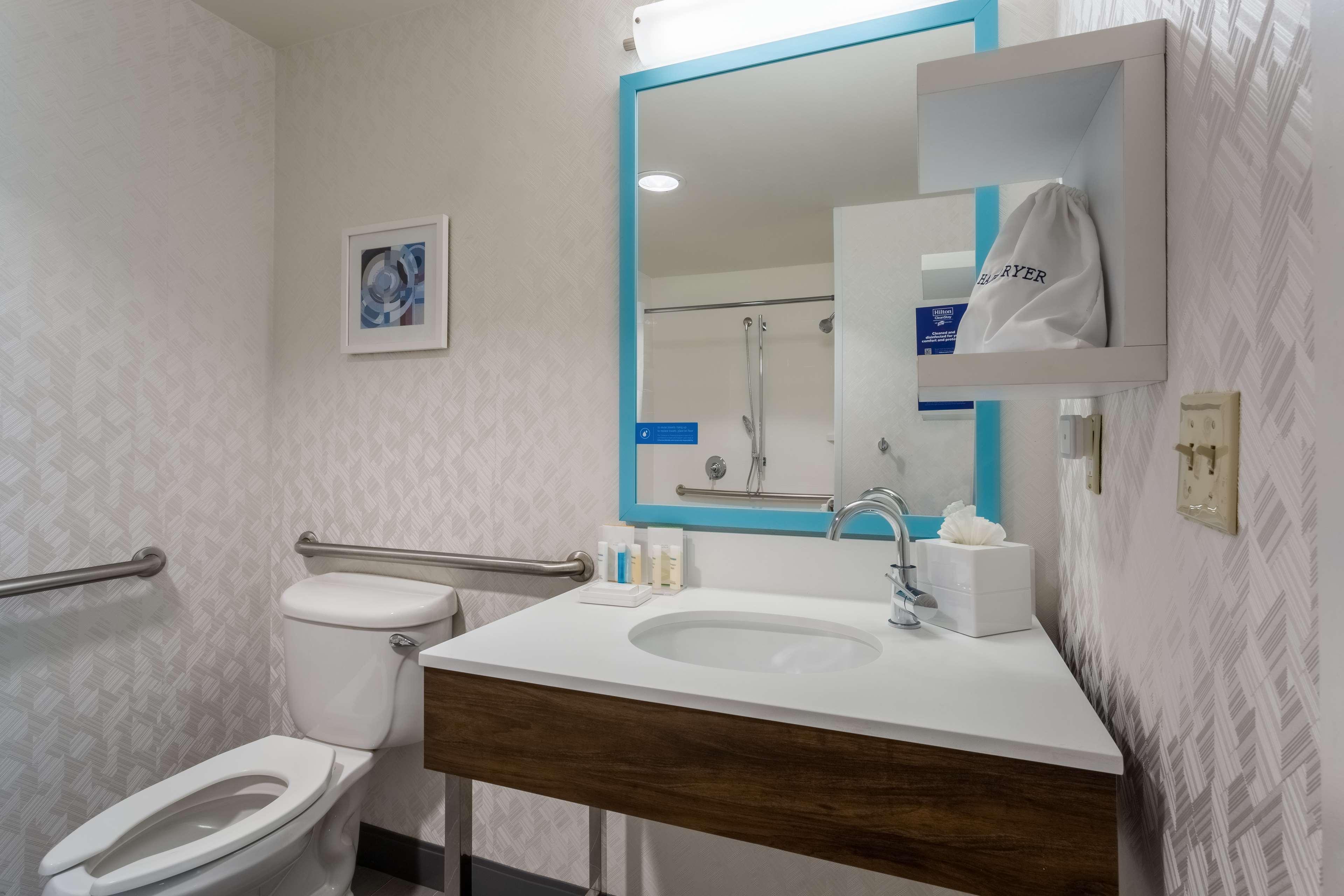 Hampton Inn & Suites Herndon-Reston Eksteriør billede