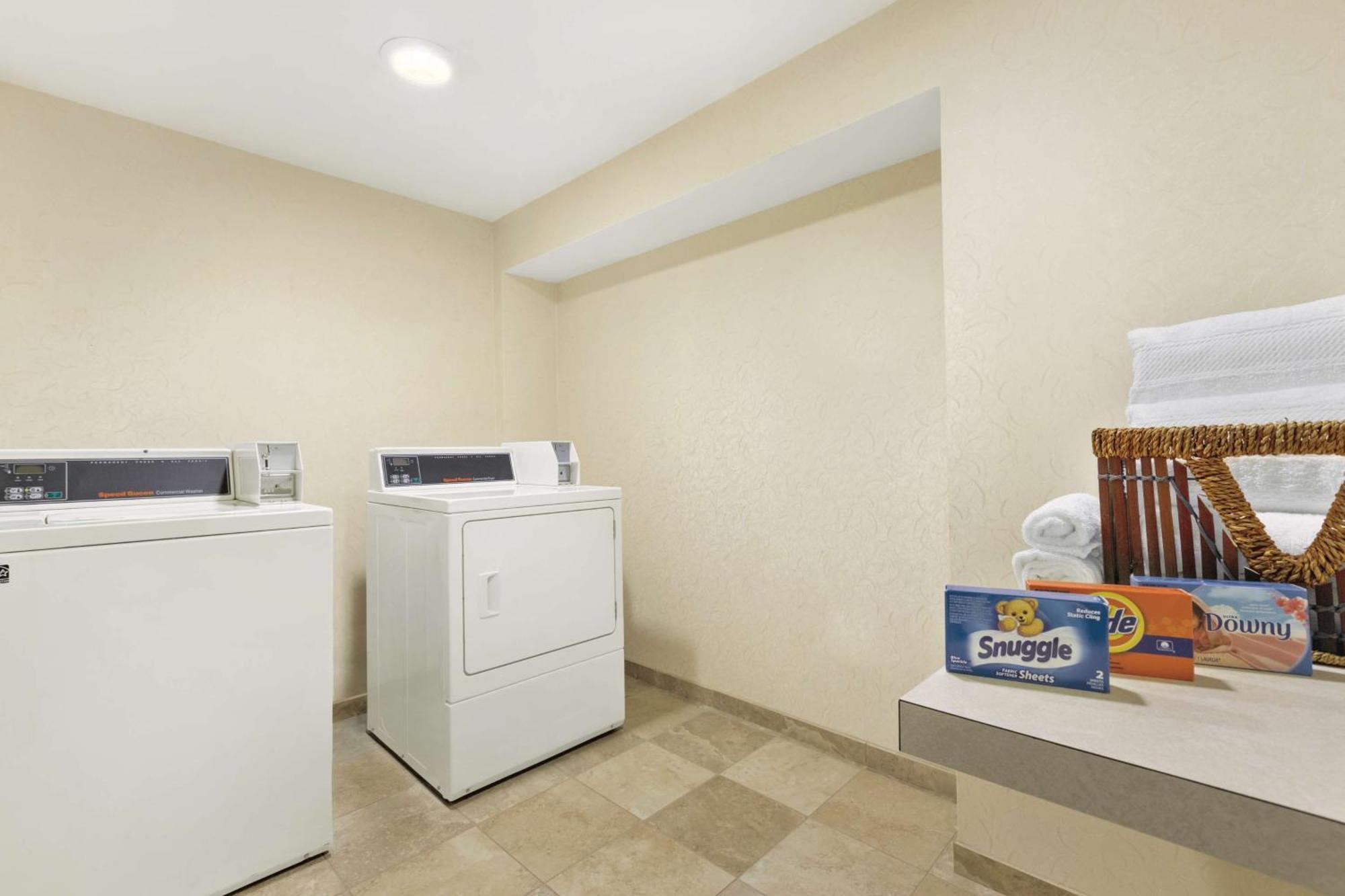 Hampton Inn & Suites Herndon-Reston Eksteriør billede
