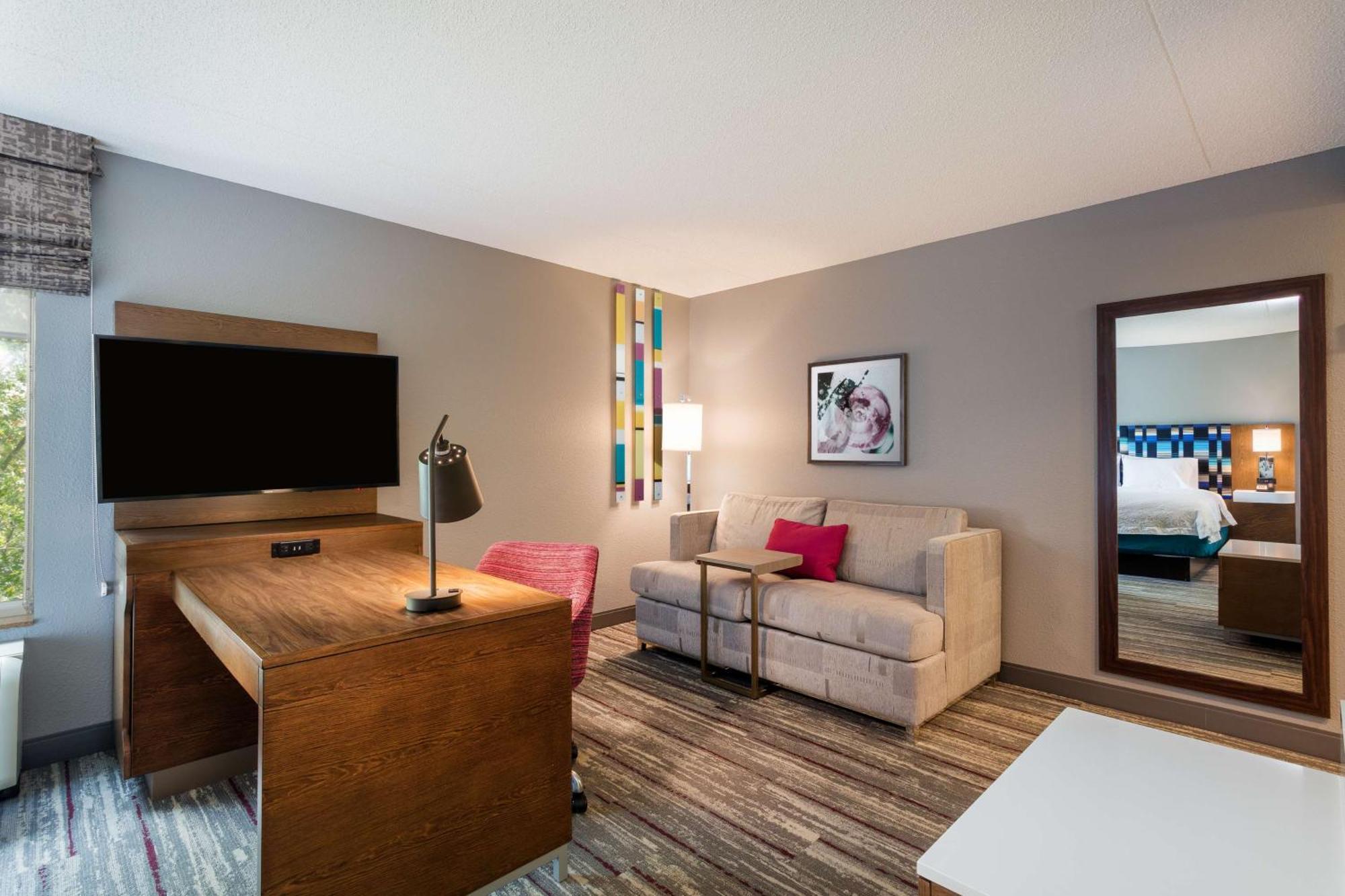 Hampton Inn & Suites Herndon-Reston Eksteriør billede