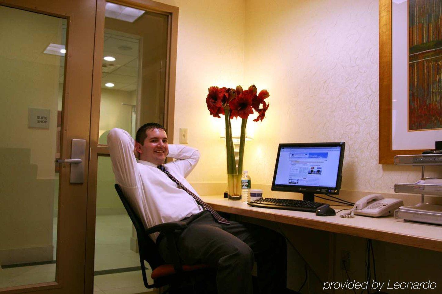 Hampton Inn & Suites Herndon-Reston Værelse billede